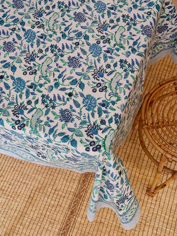 Oeillet Tablecloth