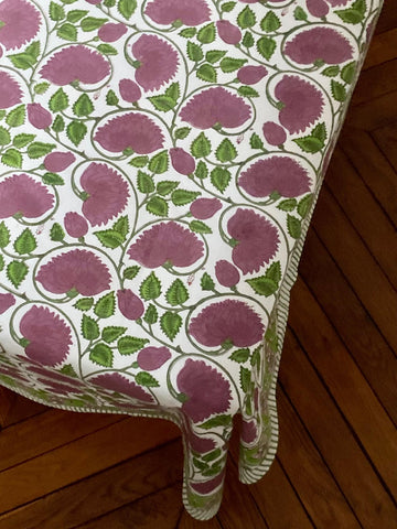 Nenuphar Pourpre Tablecloth