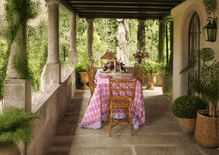 Quelle taille de nappe choisir pour une table ronde, carrée ou rectangulaire ?