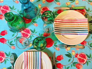 Pourquoi la nappe revient au cœur de la décoration de table