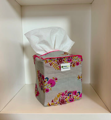 Santolina tissue box cover