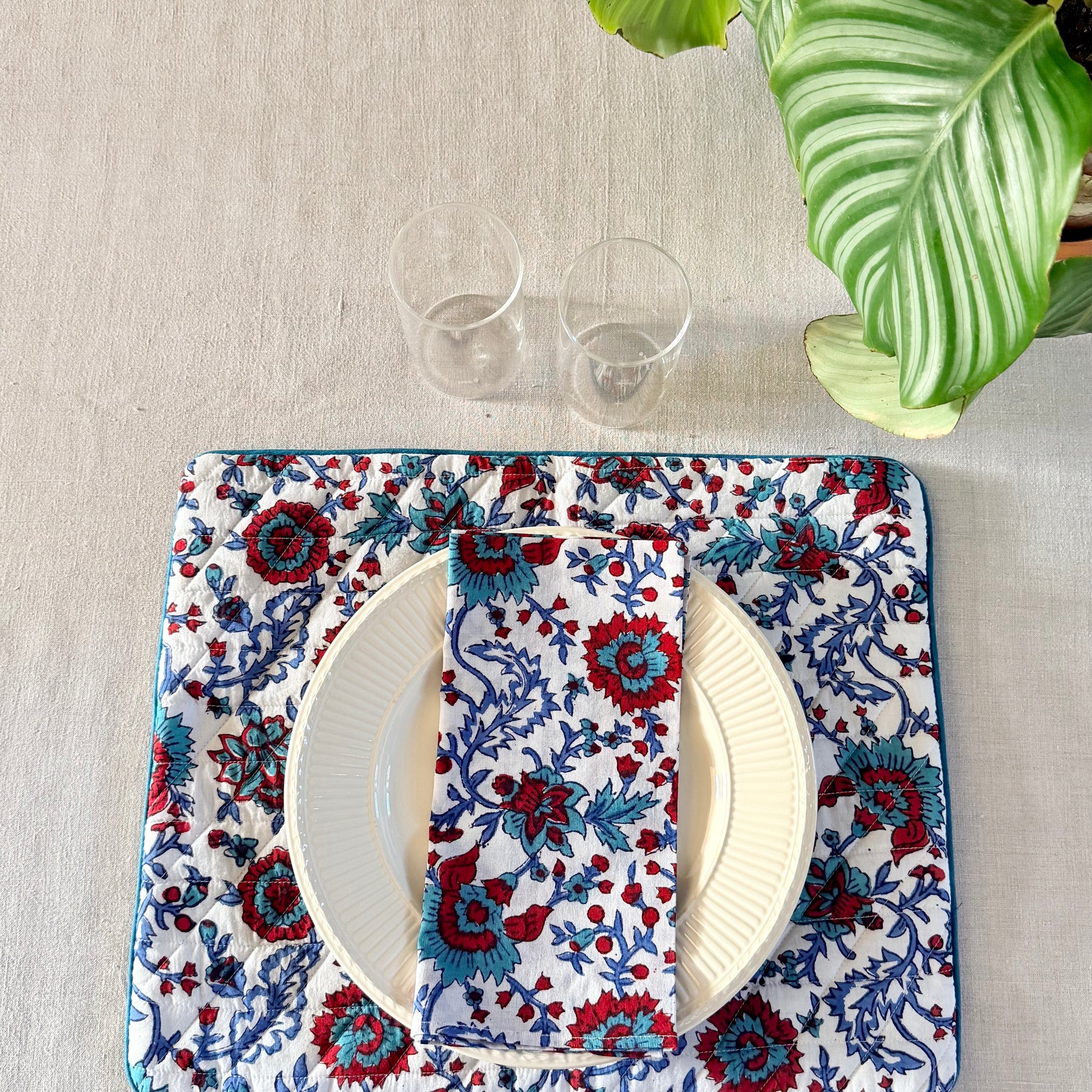Placemat and napkin<br> Carmine