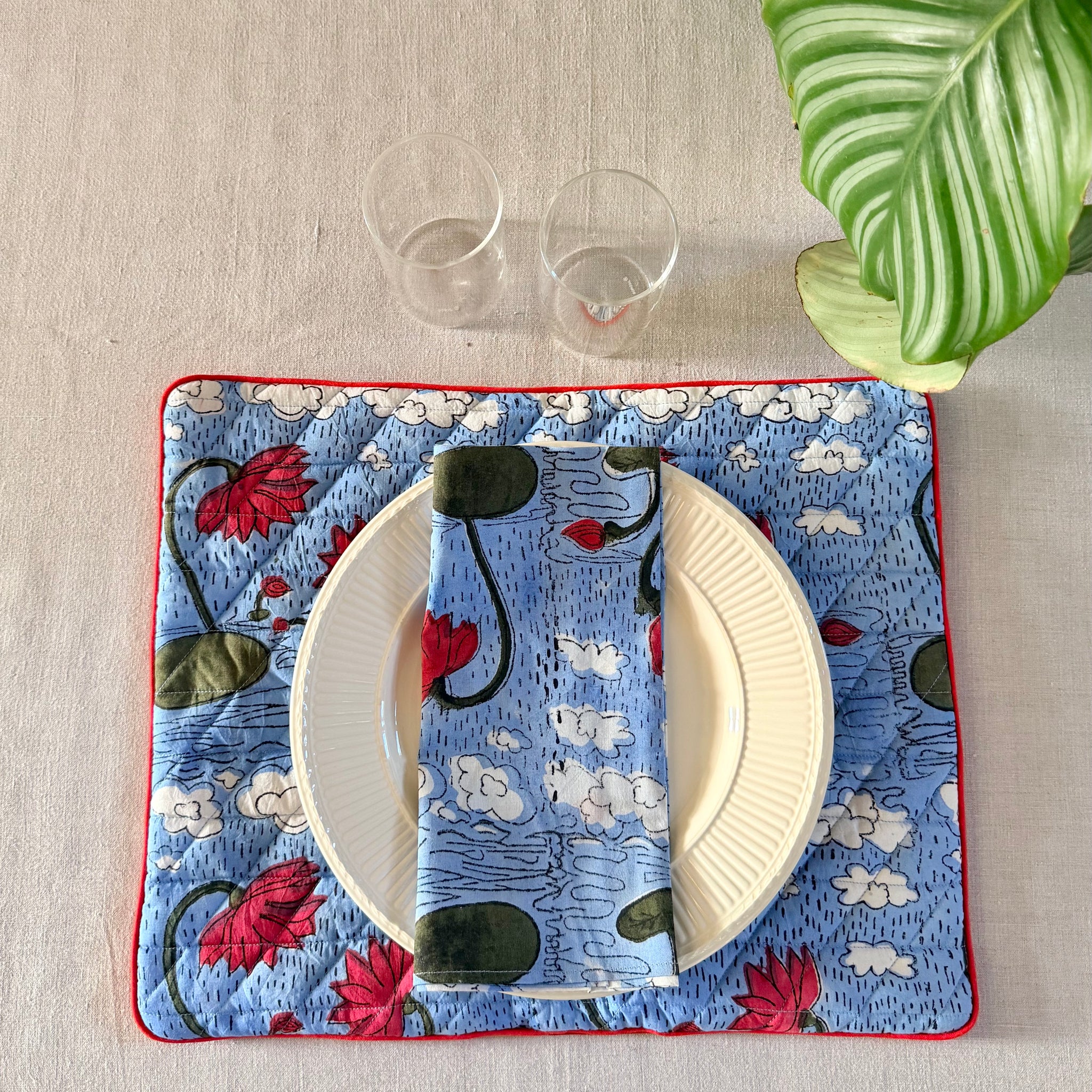 Placemat and napkin<br> Nuage