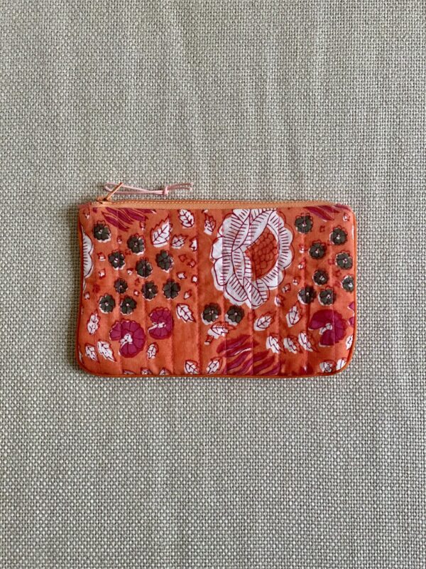 small pouch n37