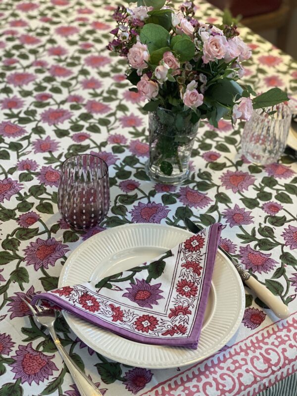 tablecloth n16 and its napkins