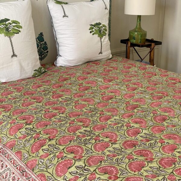 double quilted bedspread two sided n10 queen size